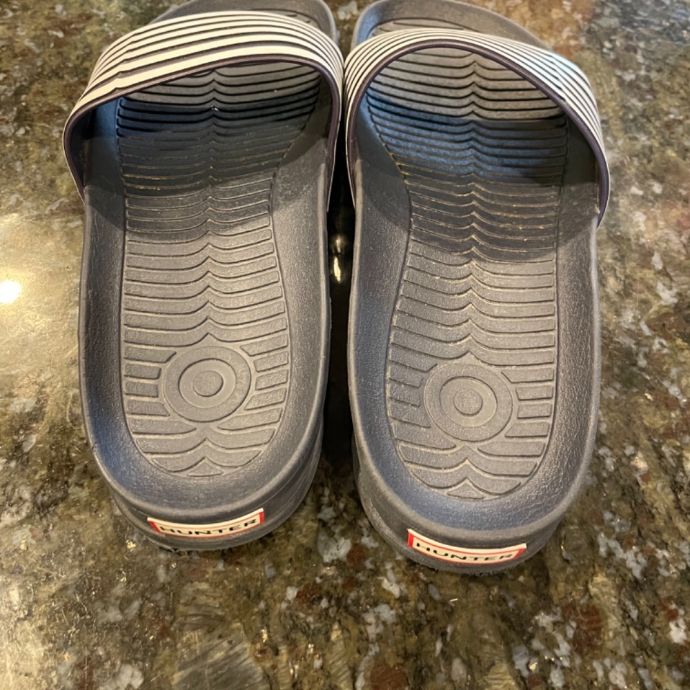 Hunter Slides - image 4